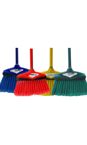 15356351189-vassoura-nylon-com-cabo-1-40m-bettanin-geral.png