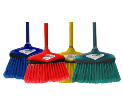 15356351189-vassoura-nylon-com-cabo-1-40m-bettanin-geral.png